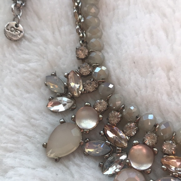 LOFT NEUTRAL RONDELLE CHAN STATEMENT NECKLACE - Picture 7 of 9